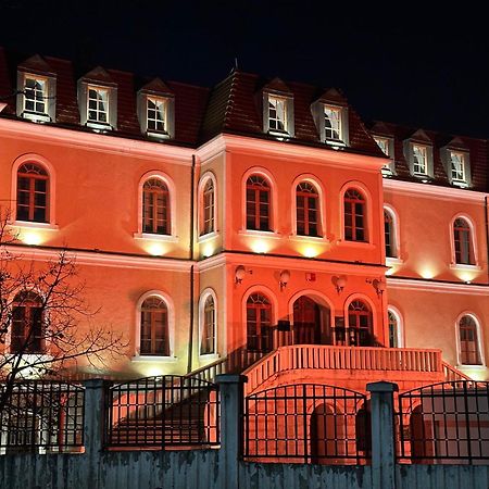 Hostel Prishtina Backpackers พริสตีนา ภายนอก รูปภาพ