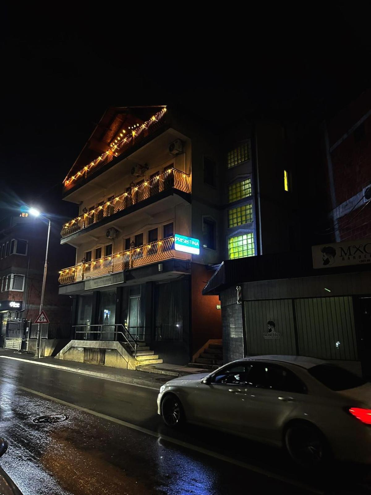 Hostel Prishtina Backpackers พริสตีนา ภายนอก รูปภาพ
